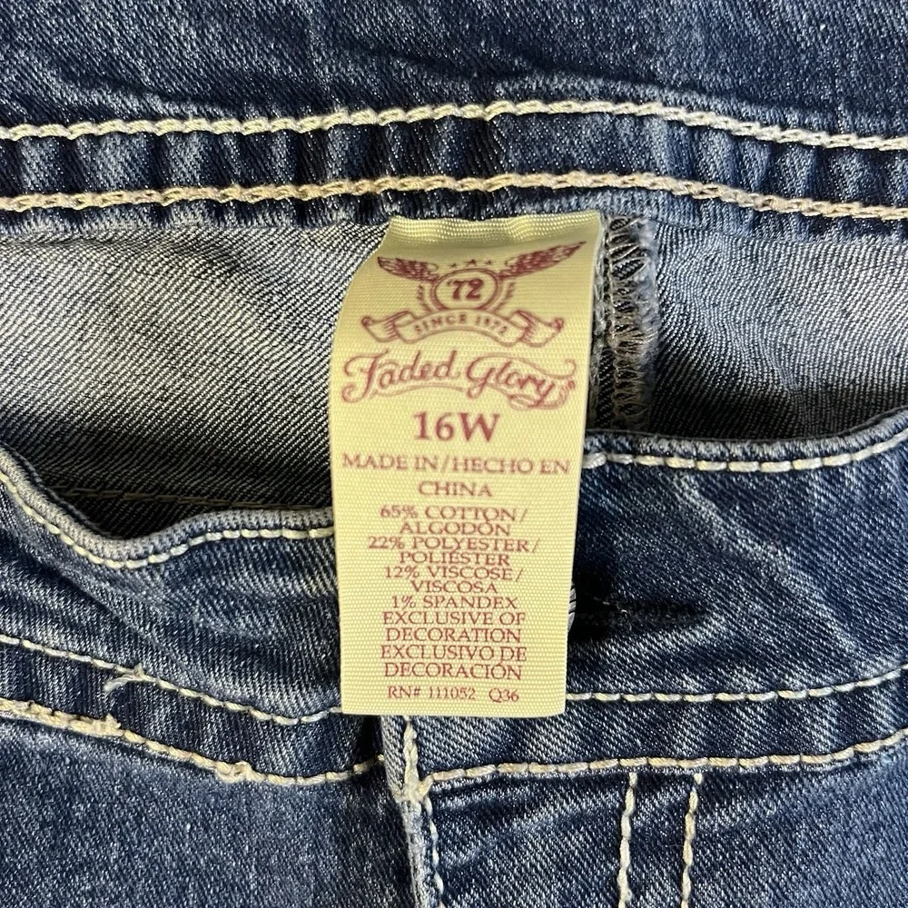 Faded Glory Jeans Womens 16W‎ Medium Wash Embroidered Distressed Denim 35x24